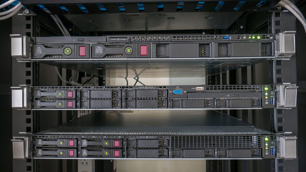 rack-mounted-servers-close-up-1024x577